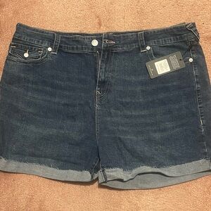 Denim “daisy dukes”,